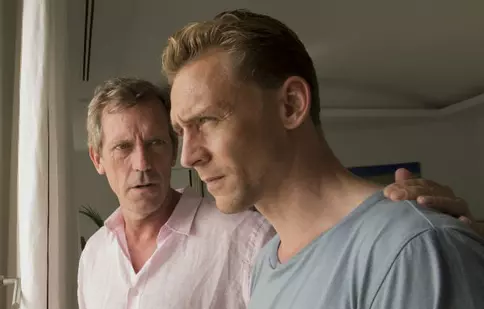 Hugh Laurie plânge după rolul principal din „Managerul nopţii”