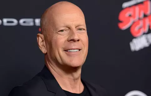 Bruce Willis îl înlocuieşte pe Charles Bronson în „Death Wish”