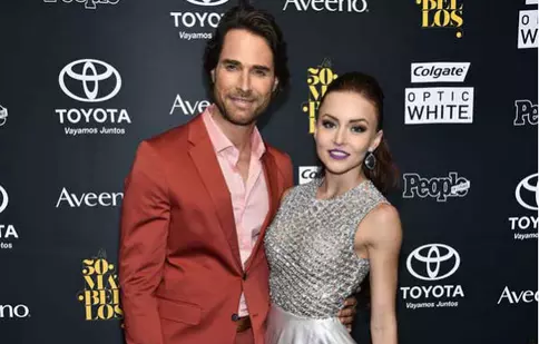 Angelique Boyer: „Nu stau toată ziua lipită de Sebastian”