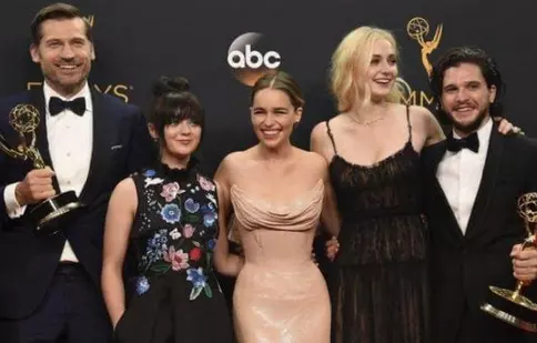 „Urzeala tronurilor” şi „The People v. O.J. Simpson”, marii câştigători la Emmy