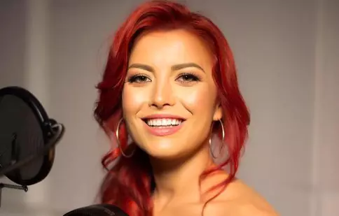 FOTO. Elena Gheorghe își dorește un 2017 liniștit, cu sănătate și clipe trăite frumos