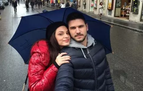 FOTO. Tolgahan Sayişman („Prizoniera dragostei”) se căsătoreşte luna viitoare