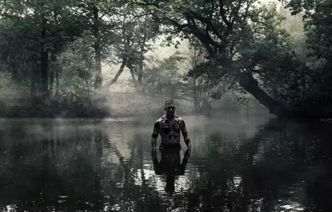 Serialul „Tabu”, creat de Tom Hardy, va fi difuzat din ianuarie pe HBO GO. VIDEO