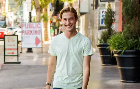 Seria „Hollywood Medium with Tyler Henry” revine la postul E! în luna iunie