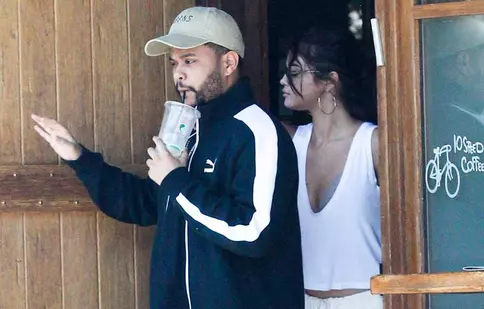 Selena Gomez nu are nevoie de prea mult când îl are alături pe iubitul ei