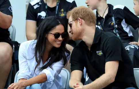FOTO. Prințul Harry, prima apariție publică oficială alături de iubita lui, Meghan Markle