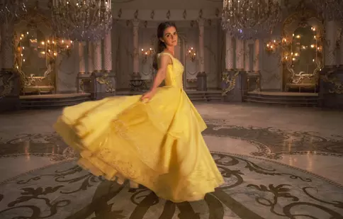 Fetelor, puneți bani deoparte! Disney lansează rochii de mireasă inspirate de cele purtate de prințese