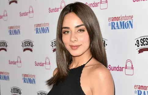 Esmeralda Pimentel („Cum m-am îndrăgostit”) se iubește cu un cunoscut actor de telenovele