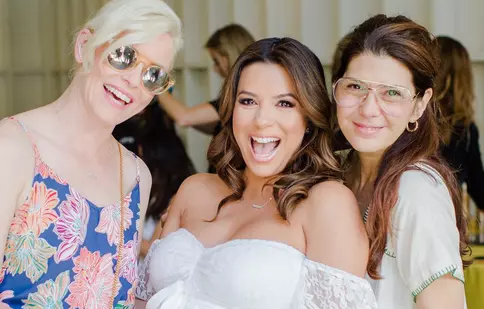 FOTO. Eva Longoria a radiat de fericire la petrecera dată în cinstea viitorului ei bebeluş