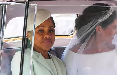 Doria Ragland, mama lui Meghan Markle, se va muta în Marea Britanie
