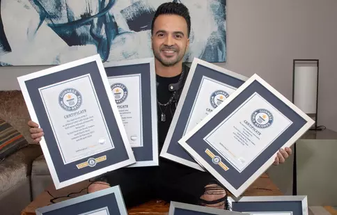 Luis Fonsi a doborât șapte recorduri Guinness, cu single-ul „Despacito”. „Mama va fi foarte mândră”