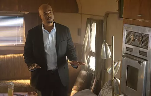 Noi probleme pe platourile serialului „Armă mortală”. Încă un actor părăsește producția