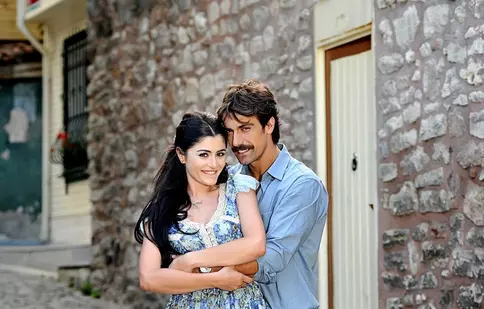 Serialul turcesc „Iffet” ajunge la Happy Channel pe 5 noiembrie