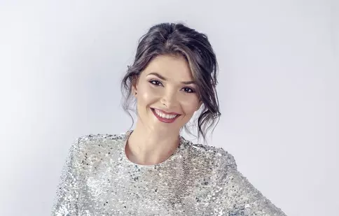 Alina Pușcaș, cu lacrimi în ochi pe platoul de filmare. Află ce a pățit actrița!