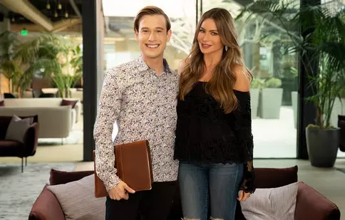 Sezonul 4 al seriei „Hollywood Medium with Tyler Henry” are premiera pe 15 martie, la E!