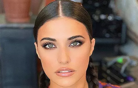 Antonia a lansat un nou single, „În oglindă”