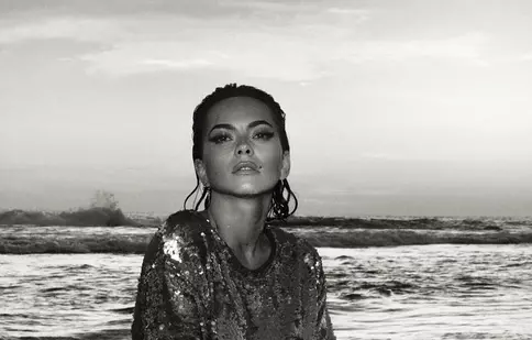 Inna, la un pas să se prăbușească pe scenă. Ce s-a întâmplat cu artista