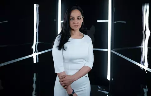 INTERVIU. Archie Panjabi despre serialul „Premisa unui dezastru”: „Scenariile m-au ținut cu sufletul la gură”