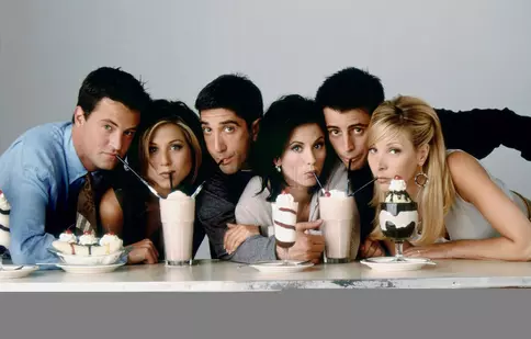 HBO Max în negocieri cu actorii serialului „Friends”. Ce proiect are în plan platforma de streaming