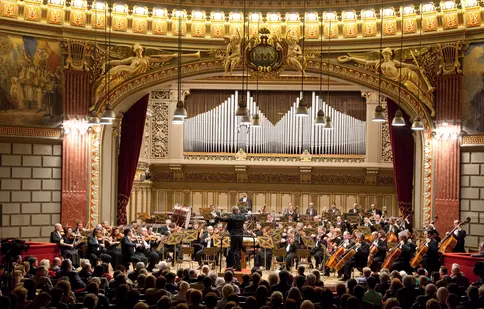 Filarmonica „George Enescu” transmite online concertele din colecția „Clasic e fantastic”