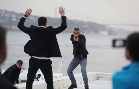 Cum se pregătesc actorii din „Vlad” pentru scenele de acțiune. Ce sporturi practică pentru a se menține în formă