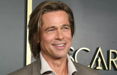 FOTO. Brad Pitt a prezentat vremea în cadrul unui show online