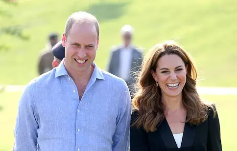 Prințul William și Kate Middleton au făcut o vizită virtuală la o școală din Anglia