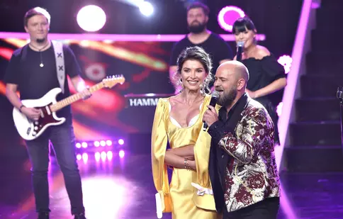 Cosmin Seleși cântă cu bandul său în cea mai nouă ediţie „Te cunosc de undeva!”