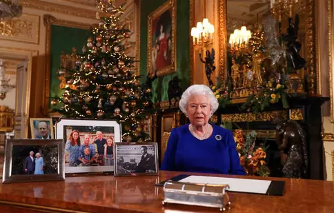 Palatul Buckingham a anunțat unde va petrece Crăciunul regina Elisabeta a II-a