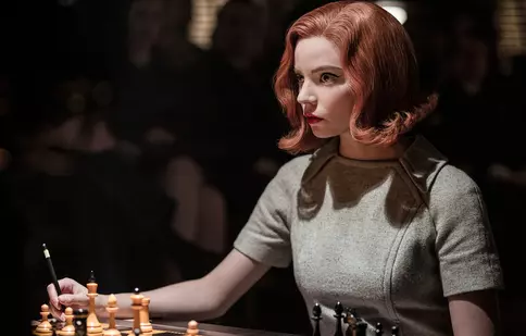 Allan Scott, unul dintre creatorii miniseriei „Gambitul damei”, are un nou proiect promițător