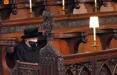 Scrisoarea de adio lăsată de regina Elisabeta pe sicriul soțului ei. Cum s-a semnat