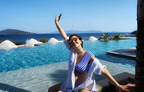 Toate drumurile duc la Bodrum! Cum petrec vacanța de vară starurile din serialele turcești