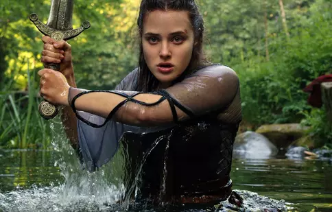 „Blestemată”, serialul Netflix despre Nimue, viitoarea Doamnă a Lacului, a fost anulat după numai un sezon