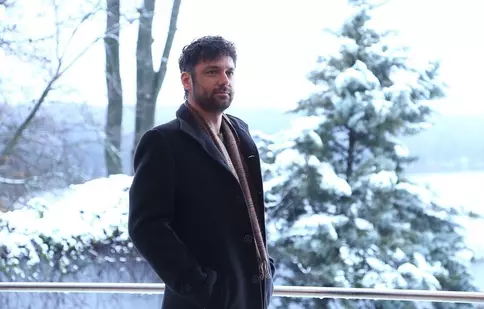 Alecsandru Dunaev, un Făt-Frumos cu origini rusești. Ce îl leagă de partenera lui din „Adela”