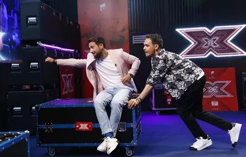 Răzvan Simion și Dani Oțil prezintă „X Factor”, sezonul 10