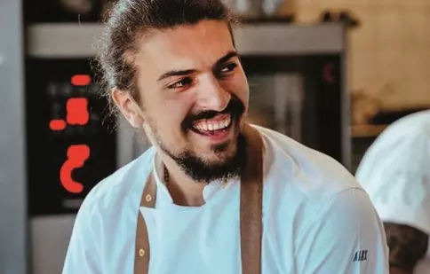 Cu ce se ocupă și cum arată acum chef Alex Petricean, finalistul de la „MasterChef”