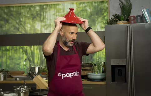 O nouă emisiune la TV Paprika. Când începe „Și mai multă culoare în farfurie”, cu chef Radu Dumitrescu