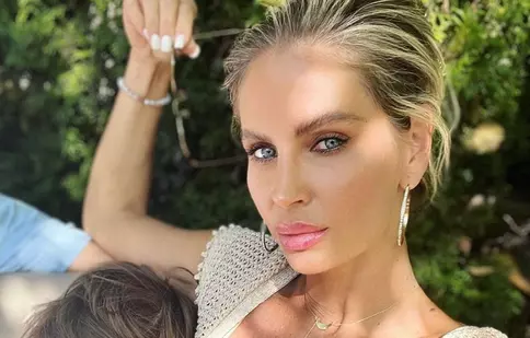 Andreea Bănică, printre vedetele care și-au făcut al treilea vaccin anti-Covid. Ce mesaje au transmis artiștii după doza booster