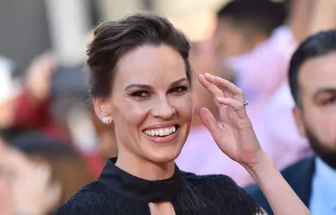 Un nou rol pentru Hilary Swank. În ce serial o vom vedea