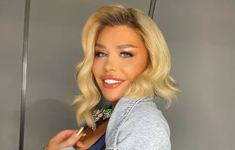 Loredana Groza, sesiune de cardio pe tocuri și în dresuri plasă.  Fanii au reacționat imediat: „NU te ajută să pari mai tânără”