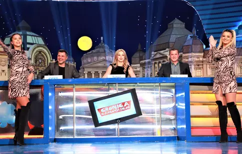 Surpriză la „Cronica cârcotașilor”! Cove, co-prezentator al emisiunii