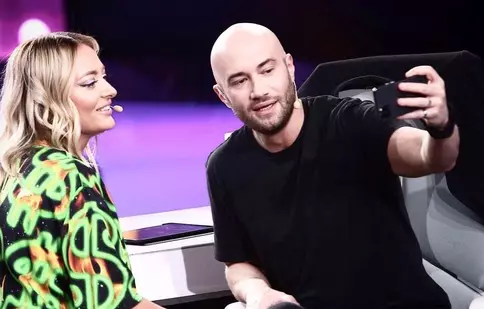 Ce salariu primește Mihai Bendeac de la Teatrul de Comedie. Delia: „Ne îngroapă în bani”