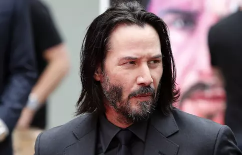 Keanu Reeves se întoarce în rolul vânătorului de demoni John Constantine