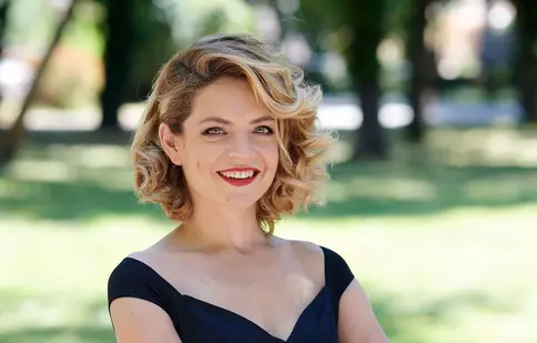 Victoria Răileanu și-a botezat fetița. Imagini emoționante de la ceremonia de creștinare a Mariei