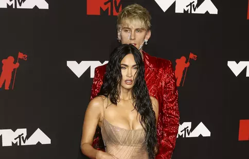 Megan Fox este însărcinată. Ea și artistul Machine Gun Kelly vor deveni părinți. „Nimic nu este cu adevărat pierdut”