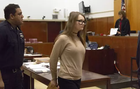 Câți bani a primit Anna Sorokin de la Netflix pentru drepturile de a-i fi adaptată povestea