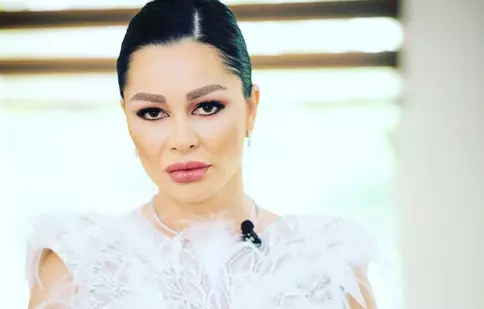 Cum arată Brigitte Pastramă nemachiată. Și-a topit acidul hialuronic din buze