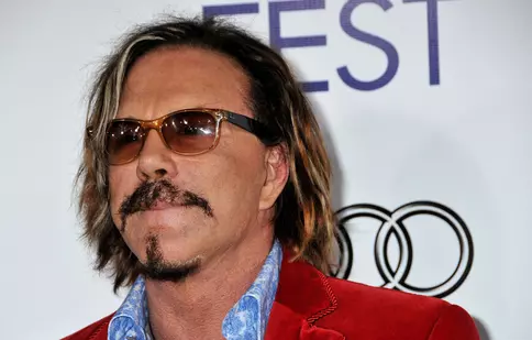 Mickey Rourke a rămas fără casă. Judecătorii au decis evacuarea de urgență a actorului. Are datorii de mii de dolari, dar refuză roluri sub 200.000 de dolari pe zi