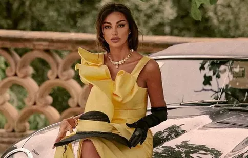 Mădălina Ghenea a întors toate privirile la Cannes. Cum s-a pozat pe covorul roșu