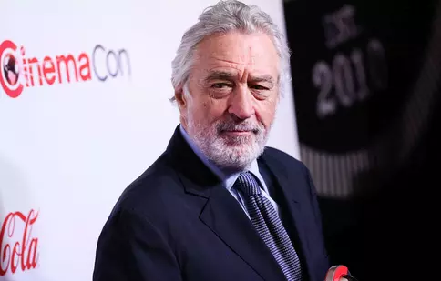 Robert De Niro, surprins alături de noua lui iubită la filmările pentru „Tin Soldier”